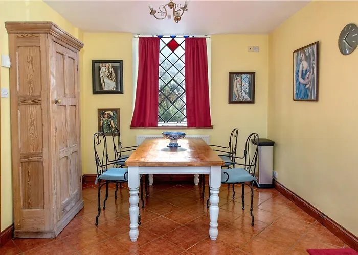 Stunning Baptist Chapel With Concert Piano, Pets Welcome