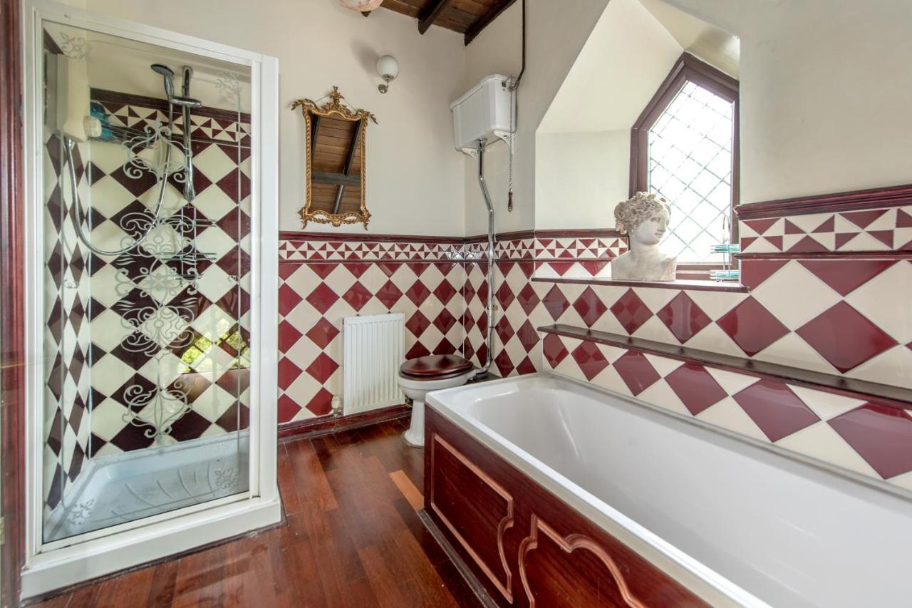 Stunning Baptist Chapel With Concert Piano, Pets Welcome Holiday home *