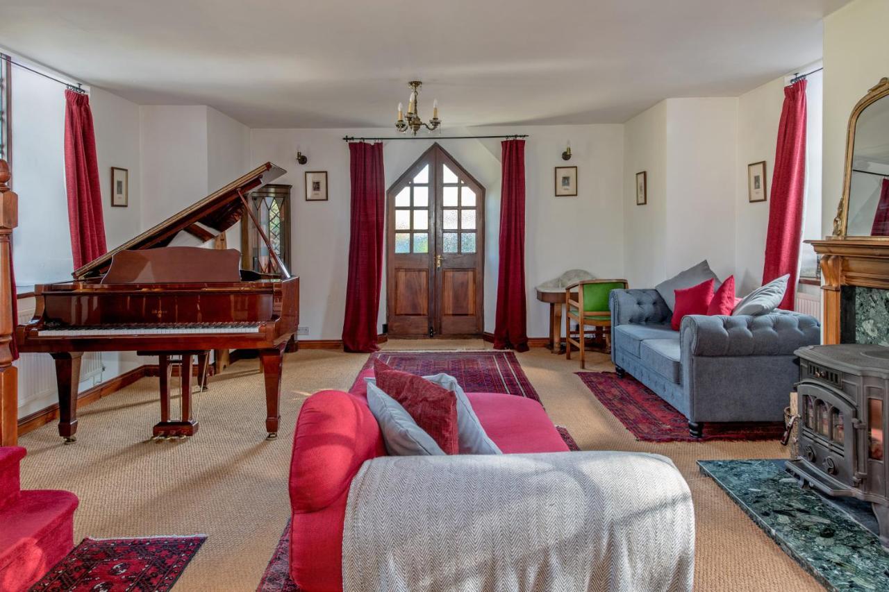 Stunning Baptist Chapel With Concert Piano, Pets Welcome * Higher Wambrook