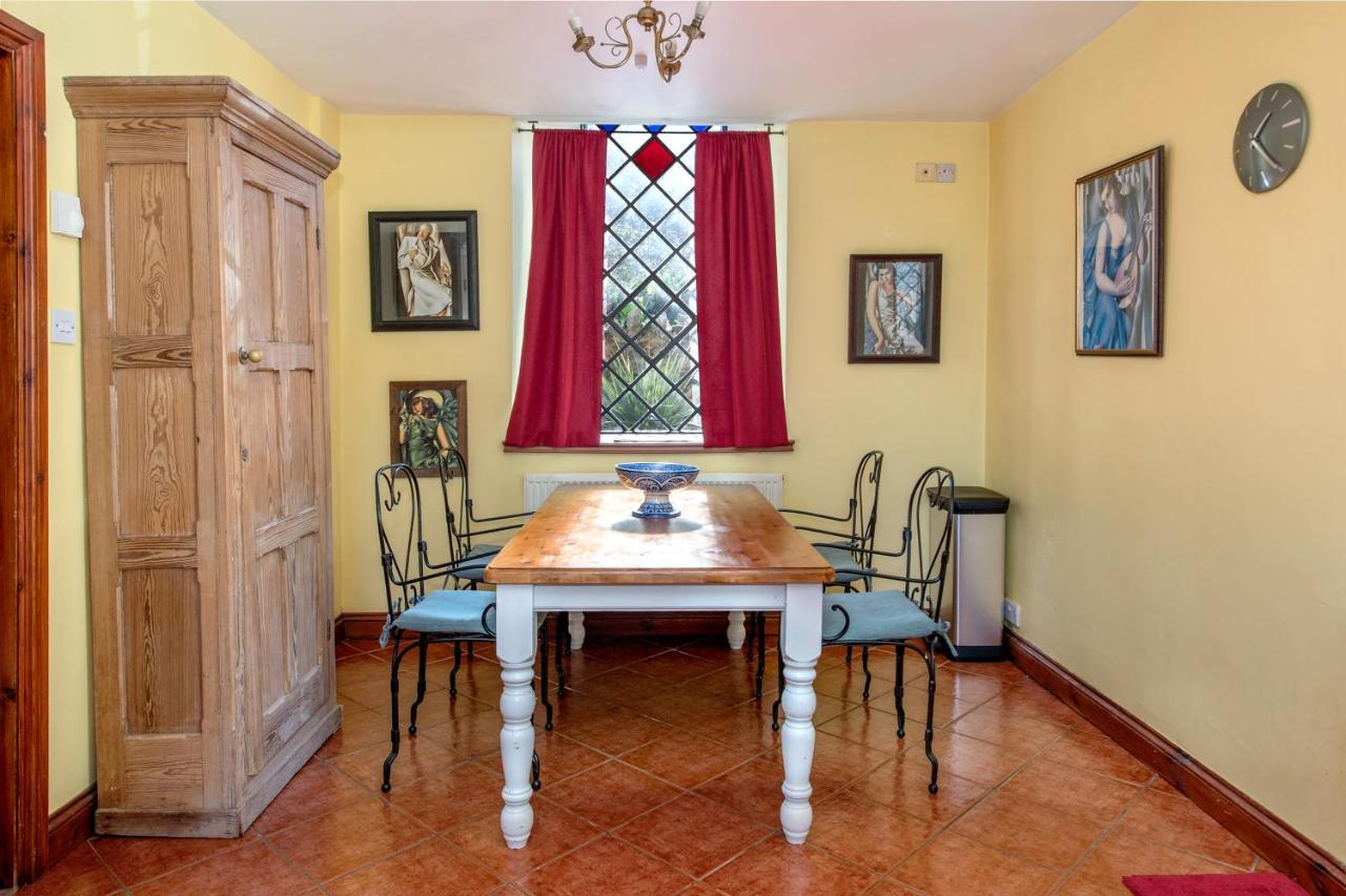 Stunning Baptist Chapel With Concert Piano, Pets Welcome Holiday home *
